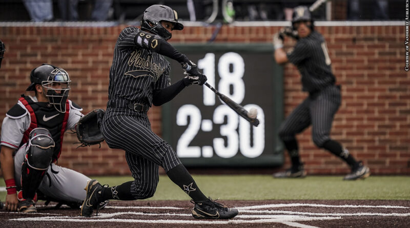 Enrique Bradfield Jr.