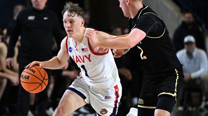 Navy Basketball Austin Benigni